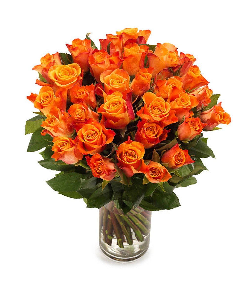 Оранжевые розы в вазе